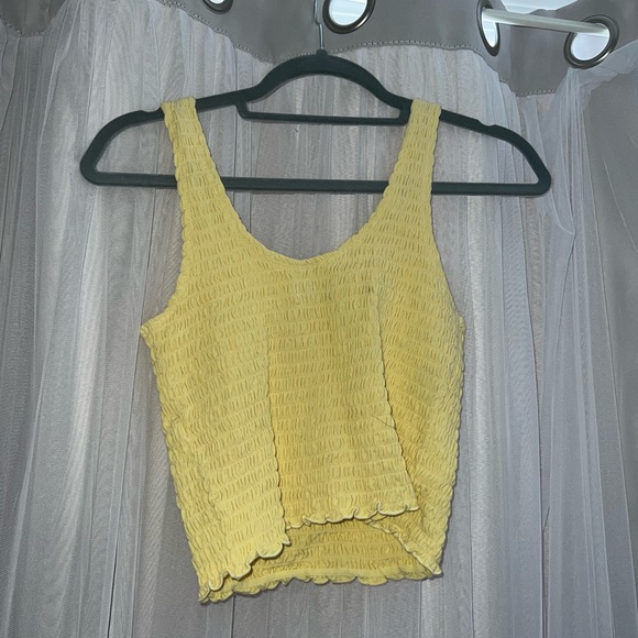 Hollister, medium, yellow - Picture 2 of 3